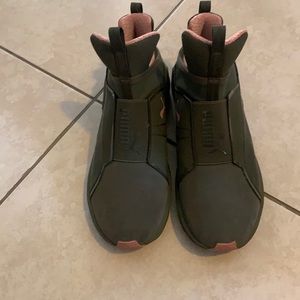 In good condition worn once